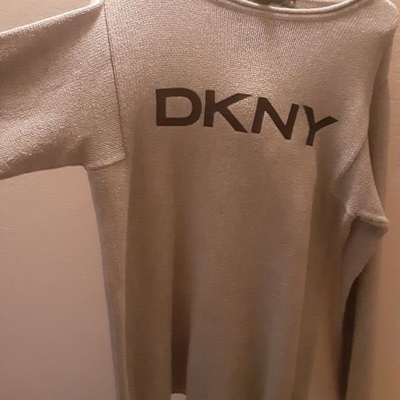 Gently used purse - Picture 9 of 12